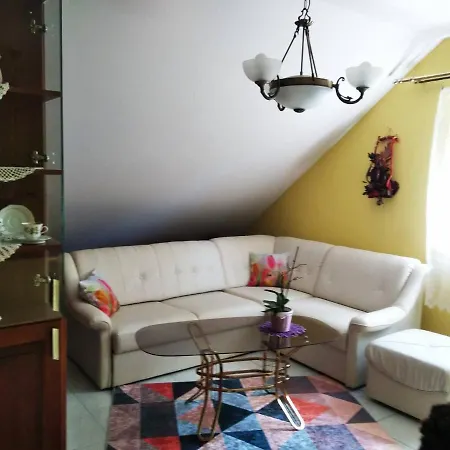 Szemi Haz Apartment *
